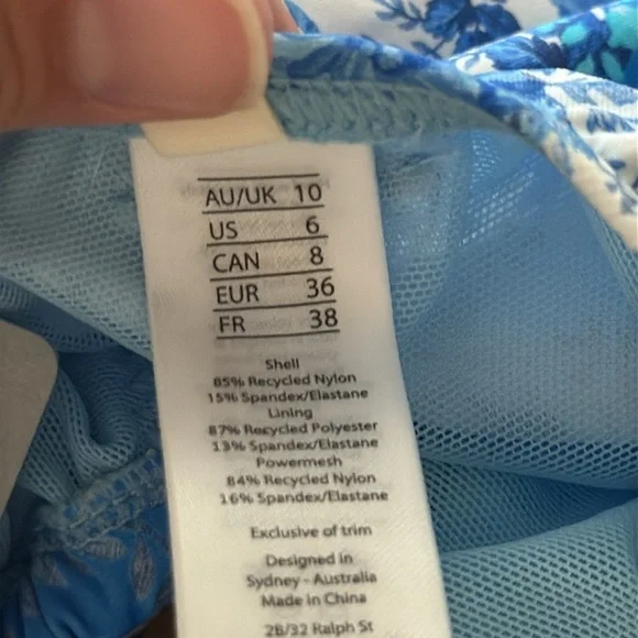 NWT SEA LEVEL Daisyfield Keyhole Halter One-Piece Swimsuit Blue Floral 6 - Picture 4 of 5